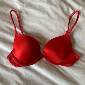 Victoria Secret Pink Push-up Bra